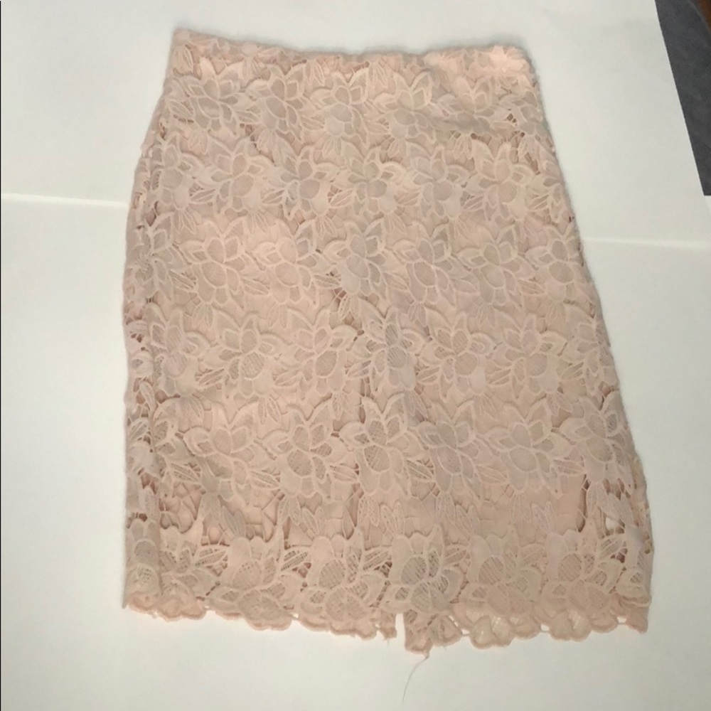 Lace pencil skirt